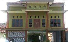Hotel Dubai Sumenep